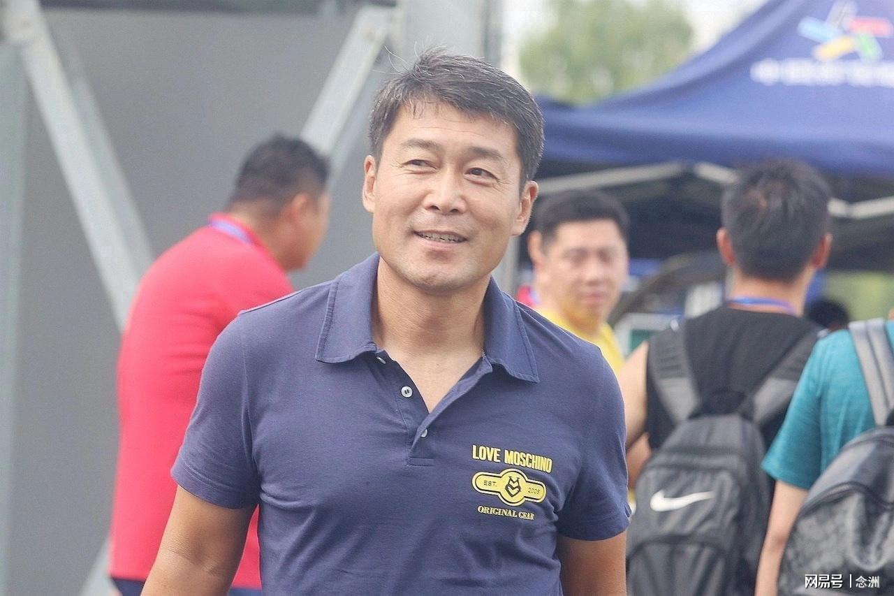 每体：亚马尔两助攻回应嘘声，费尔明拥抱祖母成温情一幕